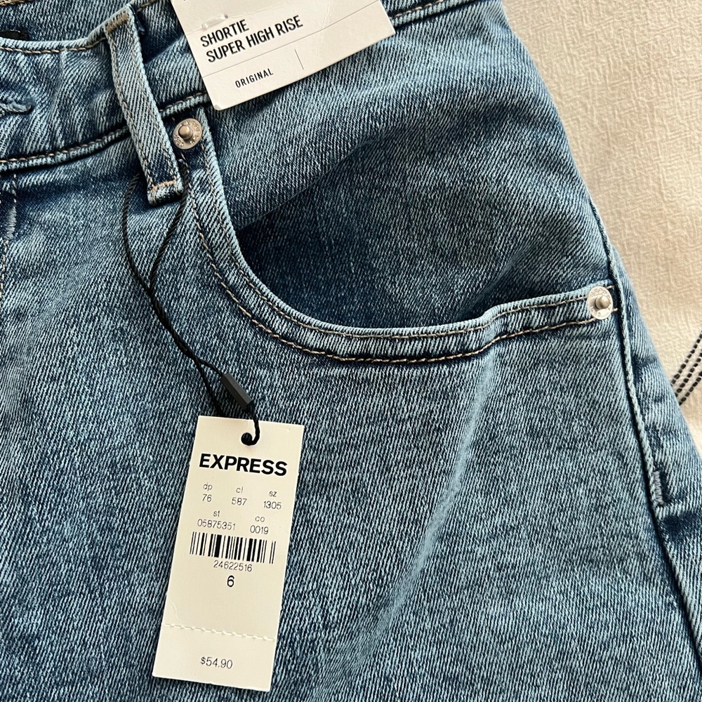 Express High Rise Shorts - Picture 3 of 5